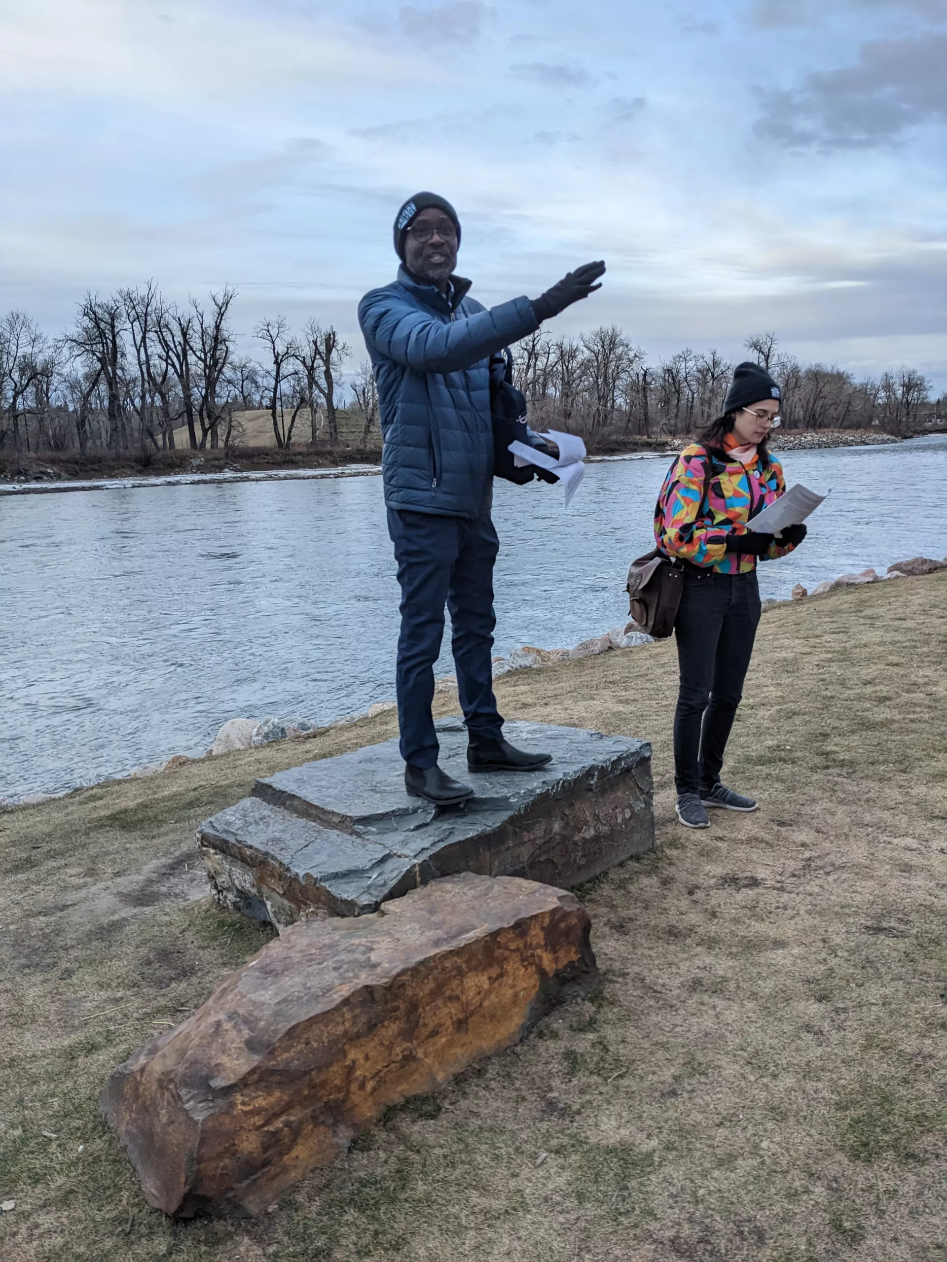 Where the Bow and Elbow rivers meet is a place of confluence where the sharing of ideas and opportunities naturally come together. Indigenous peoples have their own names for this area that have been in use long before Scottish settlers named this place Calgary. The Métis call the Calgary area Otos-kwunee. In the Blackfoot language, they call this place, Moh-kins-tsis. The Stoney Nakoda Nation refer to the Calgary area as Wîchîspa Oyade and the people of the Tsuut’ina nation call this area Guts-ists-i.